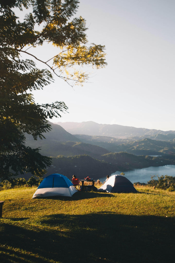 CAMPING